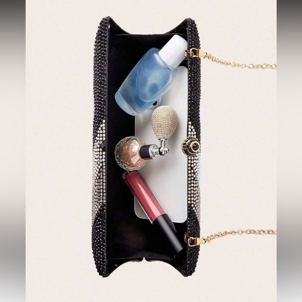 Black and Silver Crystal Evening Clutch - Picture 6 of 7